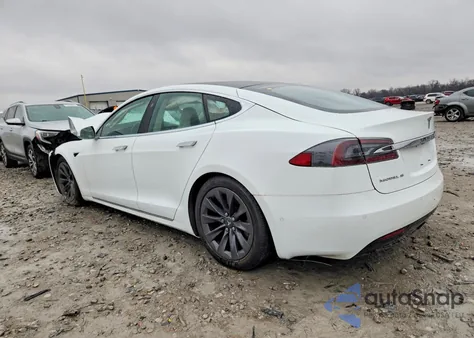 2018 Tesla Model S z USA, uszkodzony, nr VIN 5YJSA1E24JF273919